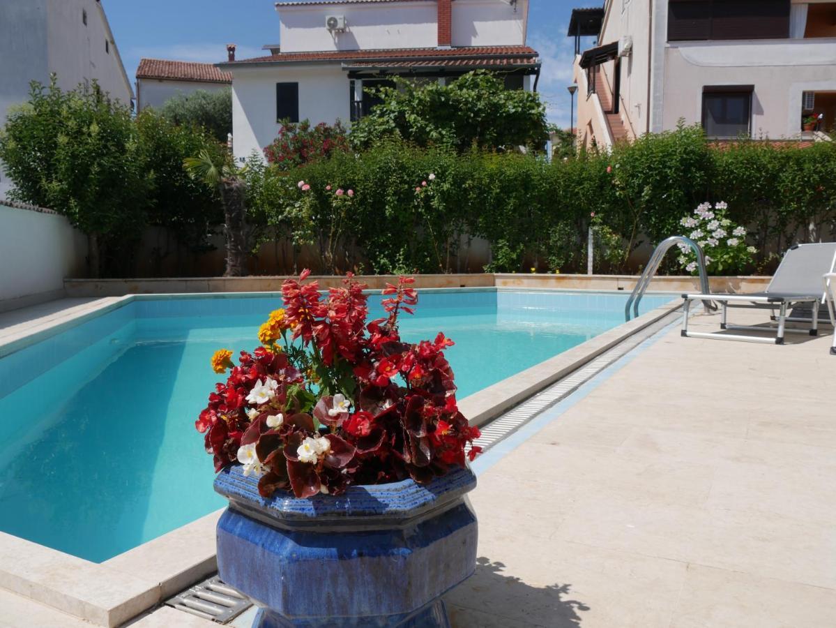Ferienhaus Bozena Appartment 1 Върсар Екстериор снимка